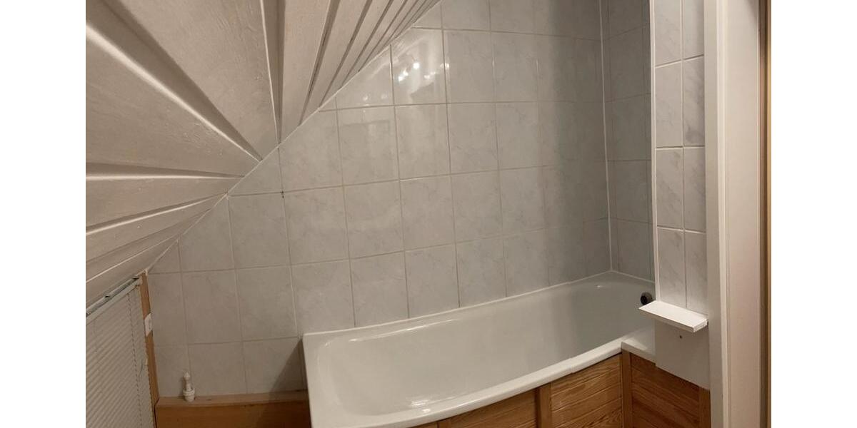 Dachgeschoßwohnung Bahretal - 3 Zimmer, 66 m&sup2;, 462&euro; | Angebot:25074512