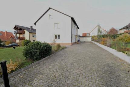 Frisch renovierte 3,5-Zimmer-EG-Wohnung mit Terrasse, Gartenanteil & Garage in Alzenau-Hörstein 3 zimmer