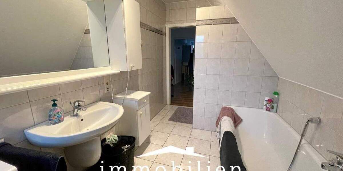 Doppelhaushälfte Cloppenburg - 4 Zimmer, 115 m&sup2;, 950&euro; | Angebot:24685928