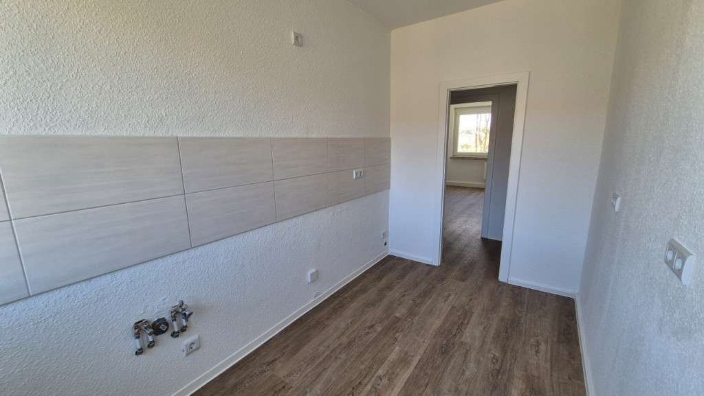 Etagenwohnung Hartha - 3 Zimmer, 58 m&sup2;, 349&euro; | Angebot:26102336