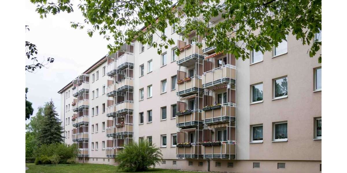 Etagenwohnung Hoyerswerda Neustadt - 4 Zimmer, 70 m&sup2;, 415&euro; | Angebot:25795405