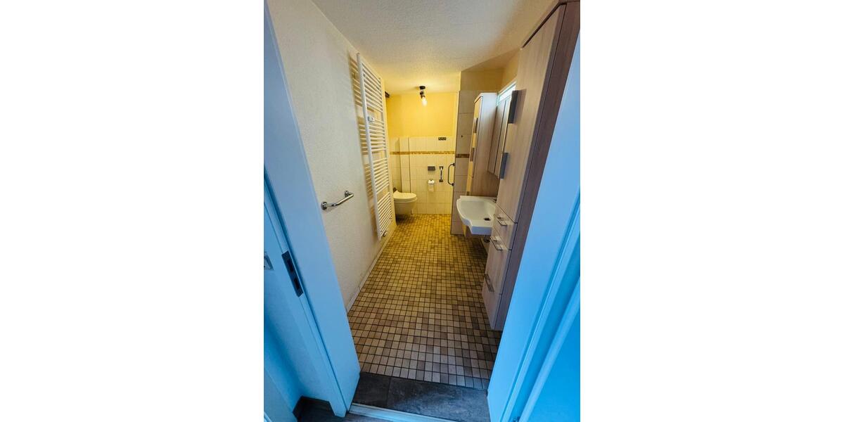 Etagenwohnung Alsfeld - 5 Zimmer, 185 m&sup2;, 850&euro; | Angebot:24640045