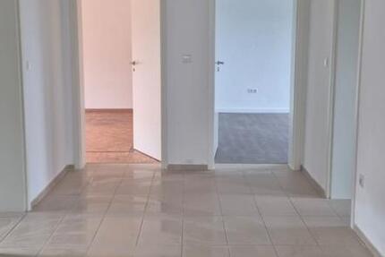 Wohnung Hallenberg - 3 Zimmer, 100 m&sup2;, 750&euro; | Angebot:26504054
