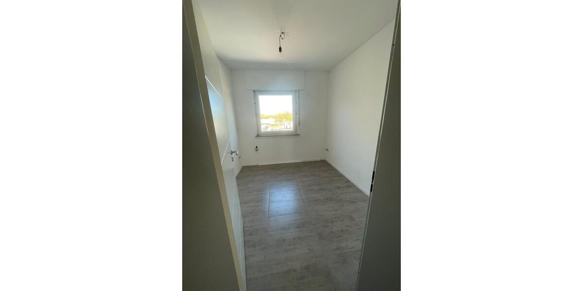Etagenwohnung Dortmund Hombruch - 3 Zimmer, 85 m&sup2;, 860&euro; | Angebot:26442802