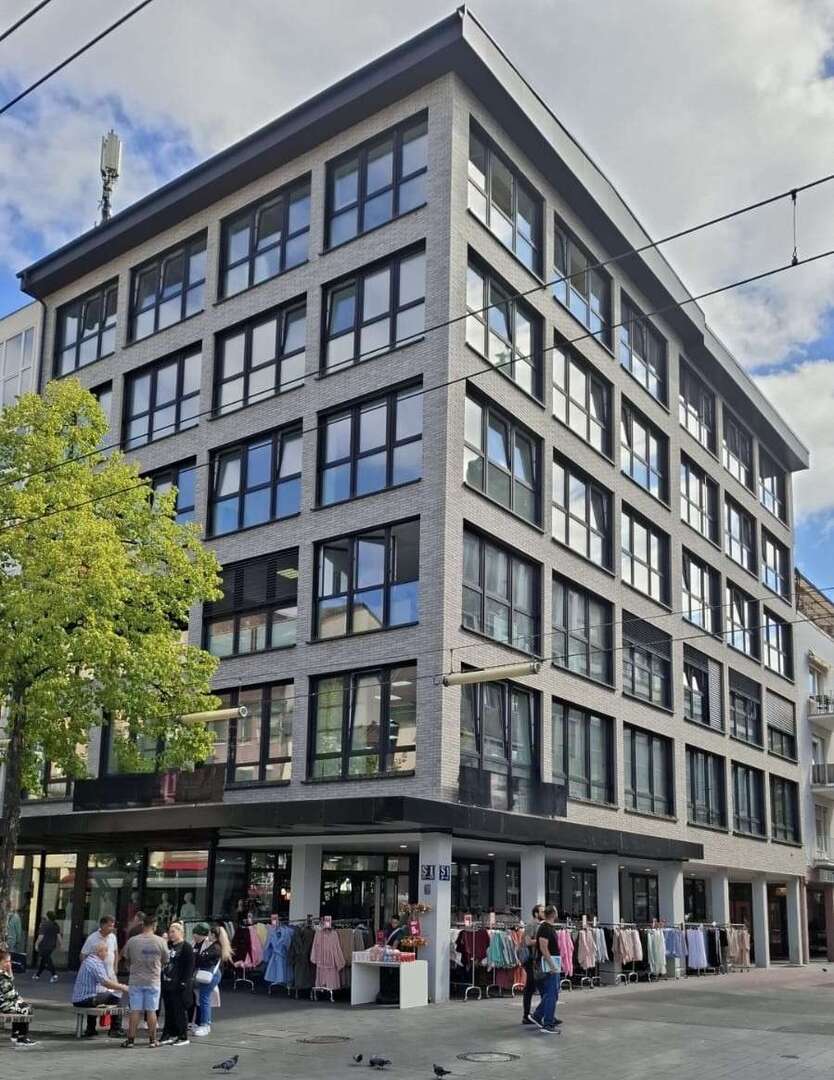 Wohnung zum Mieten in Mannheim 1.590 € 126 m² 4 zimmer
