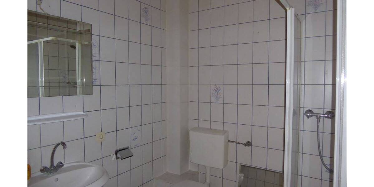 Etagenwohnung Nieheim - 3 Zimmer, 73 m&sup2;, 400&euro; | Angebot:26028659