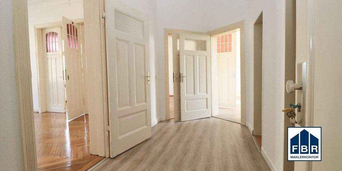 Etagenwohnung Schwerin Paulsstadt - 2 Zimmer, 90 m&sup2;, 630&euro; | Angebot:25780346