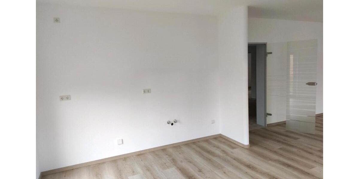 3 Zimmer Wohnung,2 Schlafzimmer, Bad, Gäste WC, Parkplatz 3 zimmer