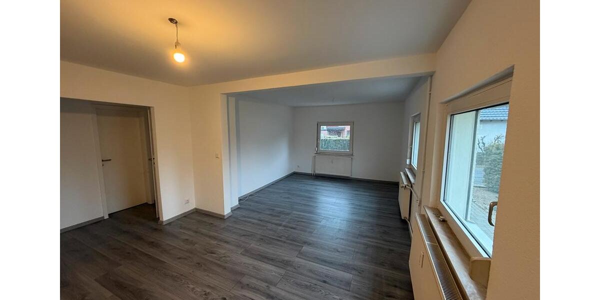 Etagenwohnung Braunschweig Wabe-Schunter-Beberbach - 3 Zimmer, 90 m&sup2;, 1.500&euro; | Angebot:26249586