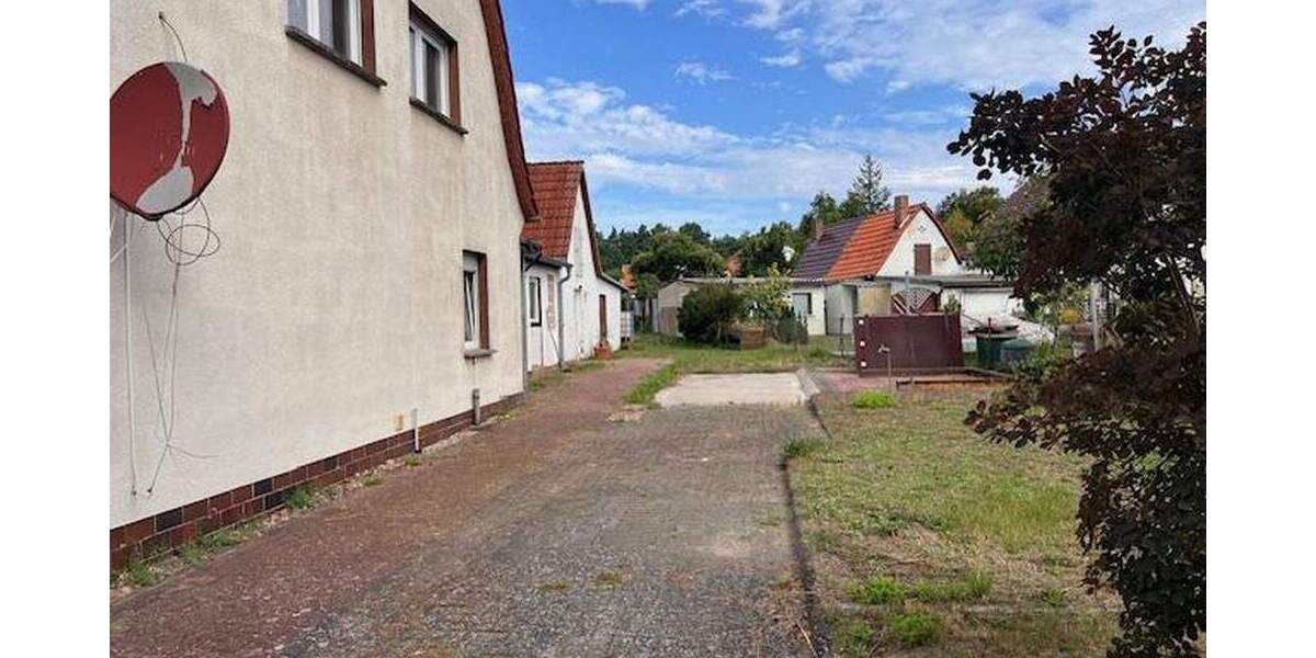 Doppelhaushälfte, 87 qm Wfl., 573 qm Grund, Kamin, neues Bad 3 zimmer