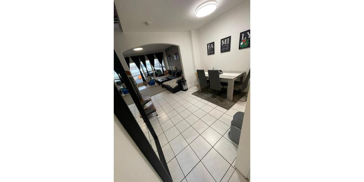 Maisonettewohnung 5 Zimmer mit Wintergarten & Stellplatz in Viersen-Bockert 5 zimmer