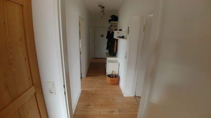 Etagenwohnung Wiesbaden Bierstadt - 2 Zimmer, 65 m&sup2;, 750&euro; | Angebot:26170972