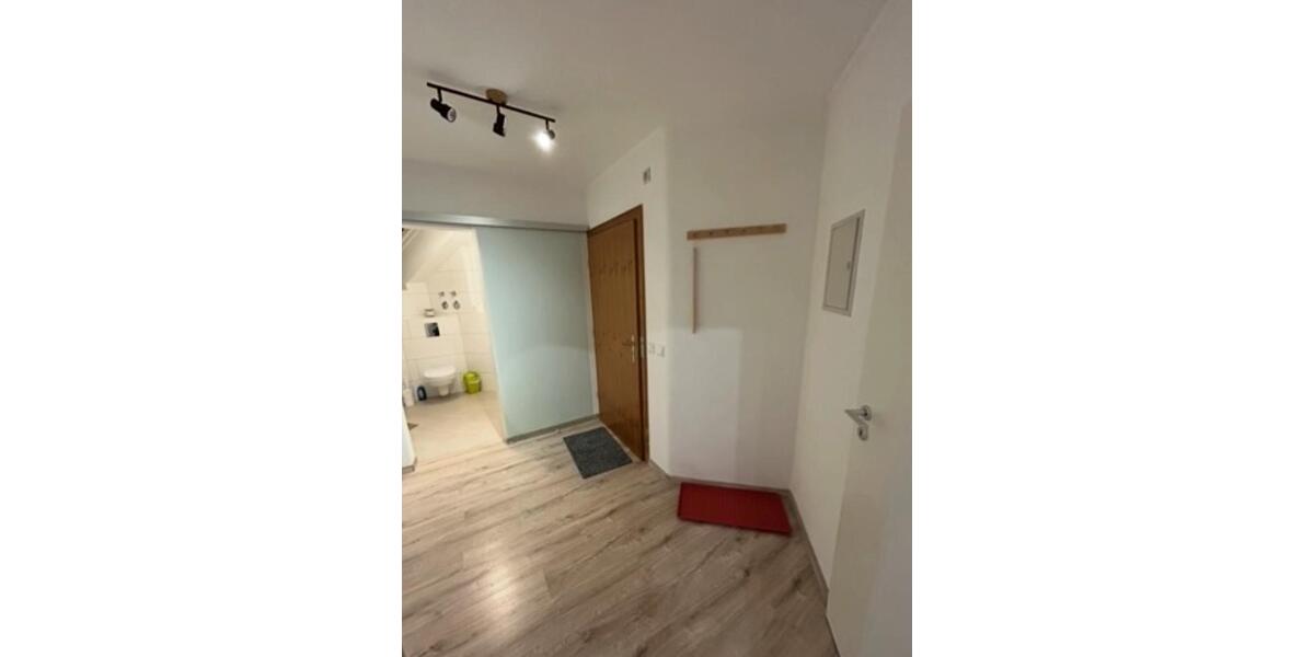 Dachgeschoßwohnung Eggenfelden - 2.5 Zimmer, 49 m&sup2;, 590&euro; | Angebot:26040553