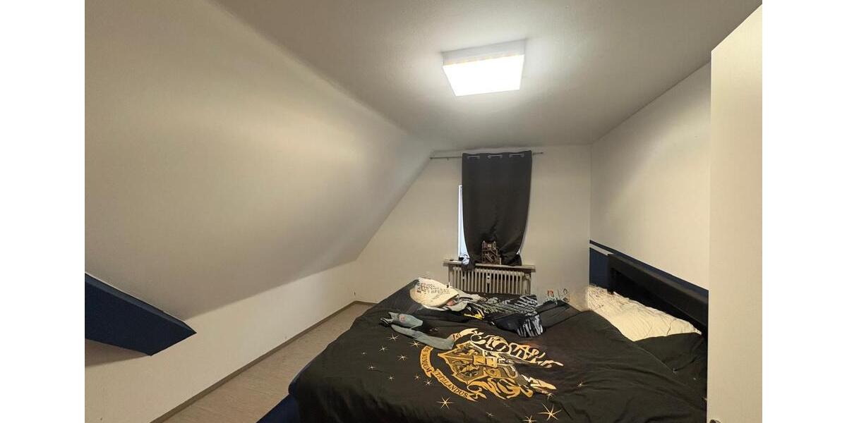 Dachgeschoßwohnung Altdorf bei Nürnberg - 3 Zimmer, 68 m&sup2;, 1.030&euro; | Angebot:24784784