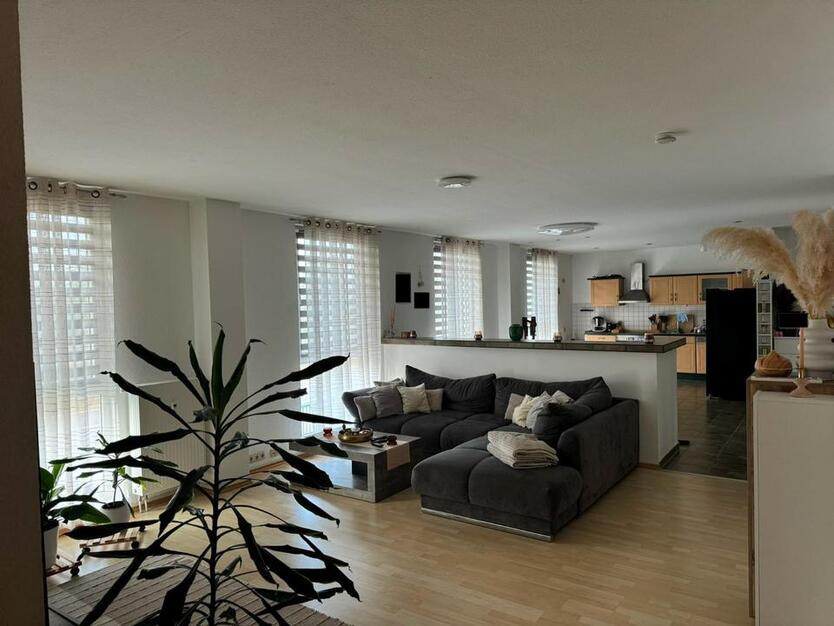 Helle 4-Zimmer Wohnung