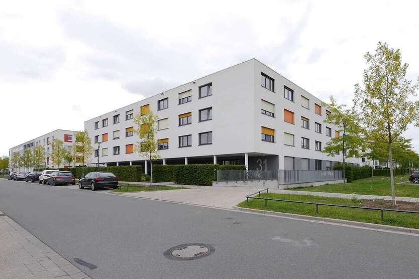 Wohnung zum Mieten in Erlangen 418,10 € 23.21 m² 1 zimmer