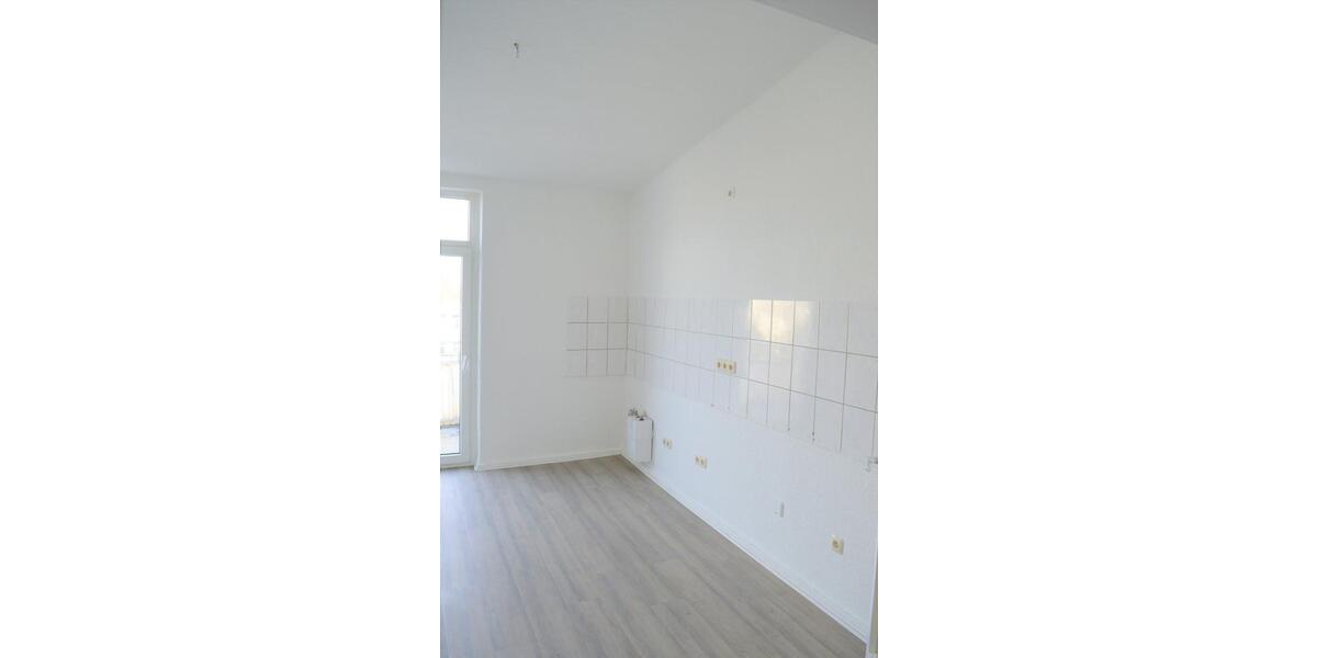 Etagenwohnung Wilhelmshaven - 5 Zimmer, 105 m&sup2;, 630&euro; | Angebot:25710632