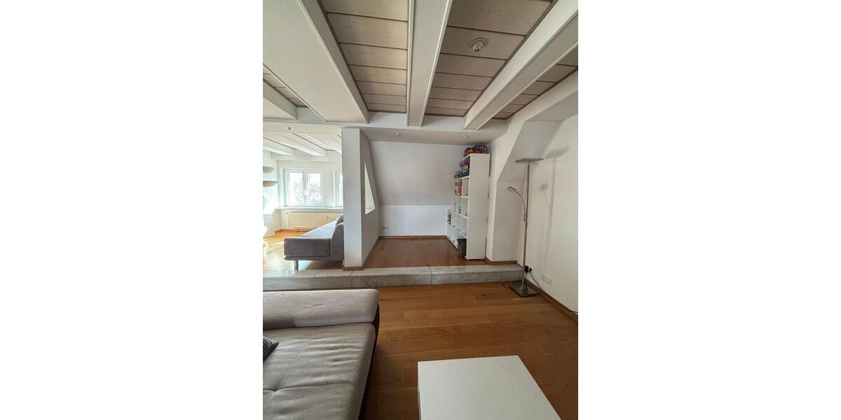 Dachgeschoßwohnung Markt Indersdorf - 4 Zimmer, 130 m&sup2;, 2.150&euro; | Angebot:25881481