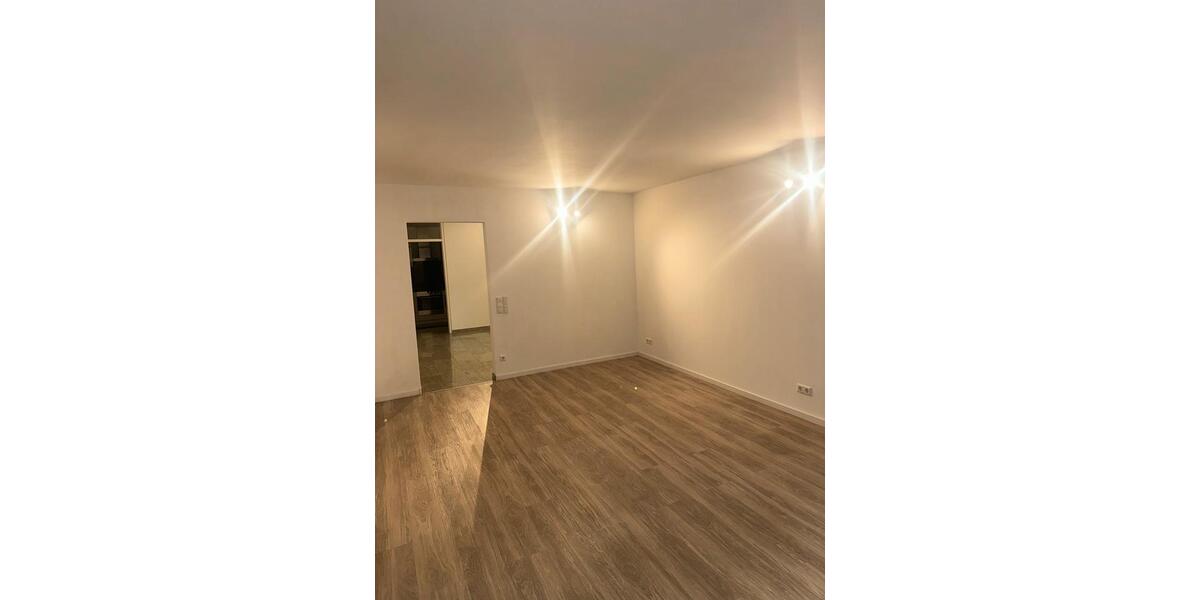 Etagenwohnung Karlsruhe Beiertheim-Bulach - 4 Zimmer, 92 m&sup2;, 1.600&euro; | Angebot:25964376