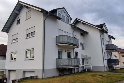 Schöne Erdgeschosswohnung mit Balkon in Wirges 2 zimmer