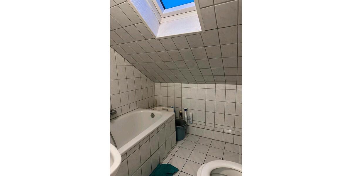 Dachgeschoßwohnung Dortmund Hombruch - 1 Zimmer, 35 m&sup2;, 360&euro; | Angebot:25172299