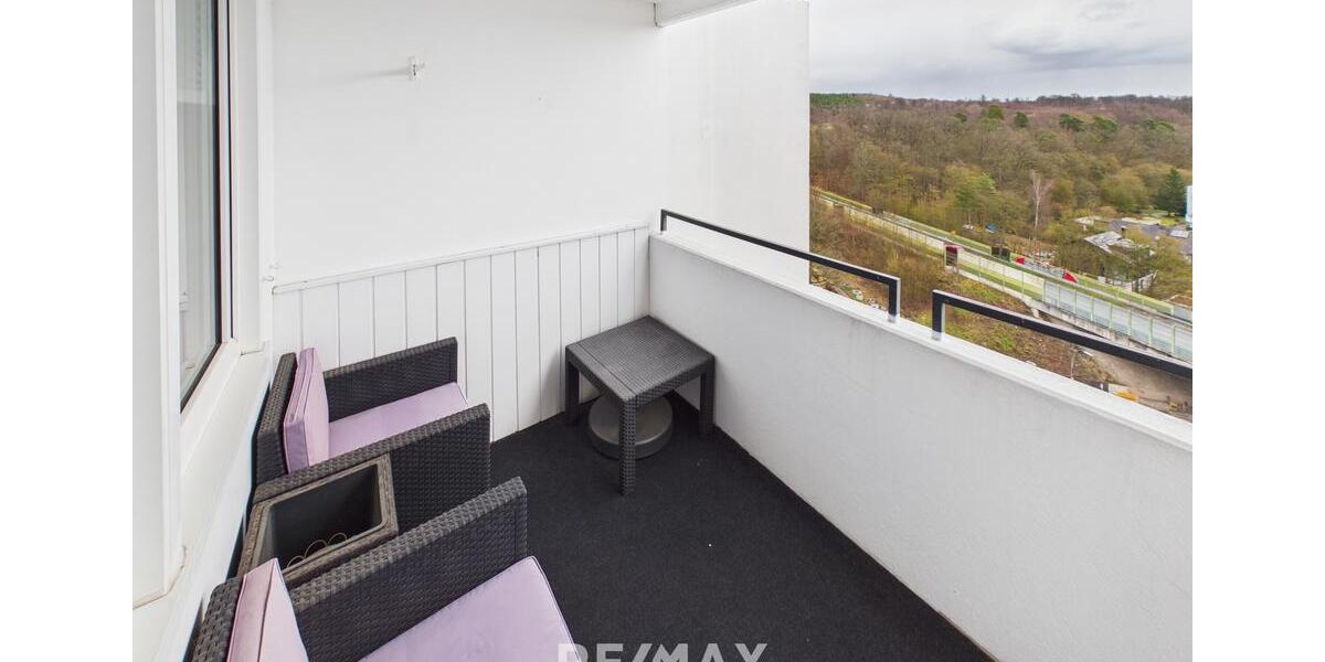 Etagenwohnung Sindelfingen Eichholz - 3 Zimmer, 86 m&sup2;, 1.300&euro; | Angebot:25812803