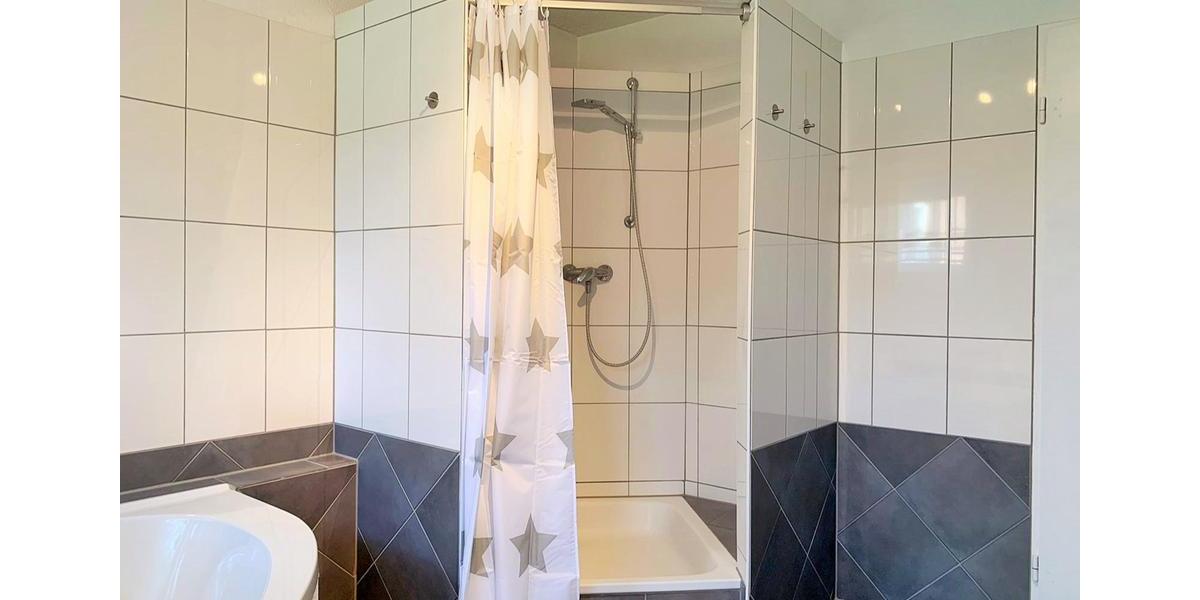 Wohnen auf Zeit Dornhan - 3 Zimmer, 72 m&sup2;, 1.165&euro; | Angebot:26213609