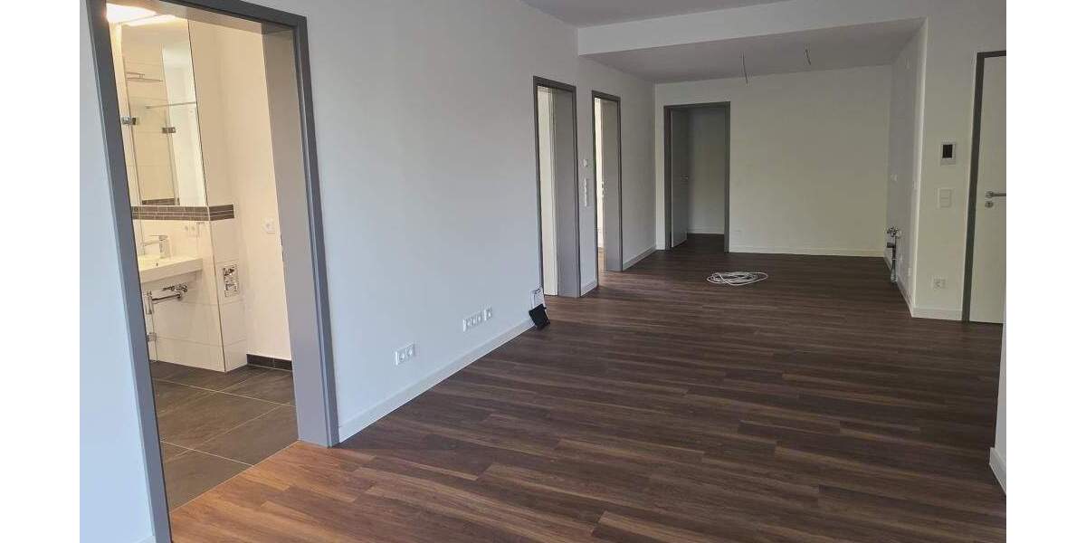 Etagenwohnung Döbeln - 4 Zimmer, 125 m&sup2;, 1.252&euro; | Angebot:25708952