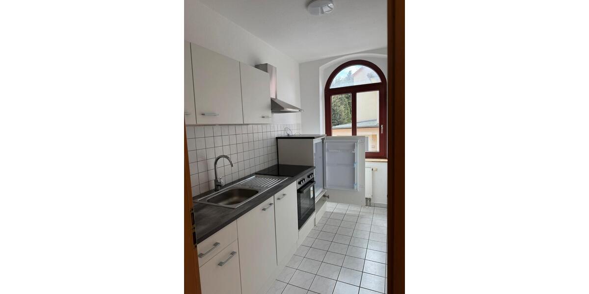 Erdgeschoßwohnung Reichenbach im Vogtland - 2 Zimmer, 42 m&sup2;, 300&euro; | Angebot:26122009