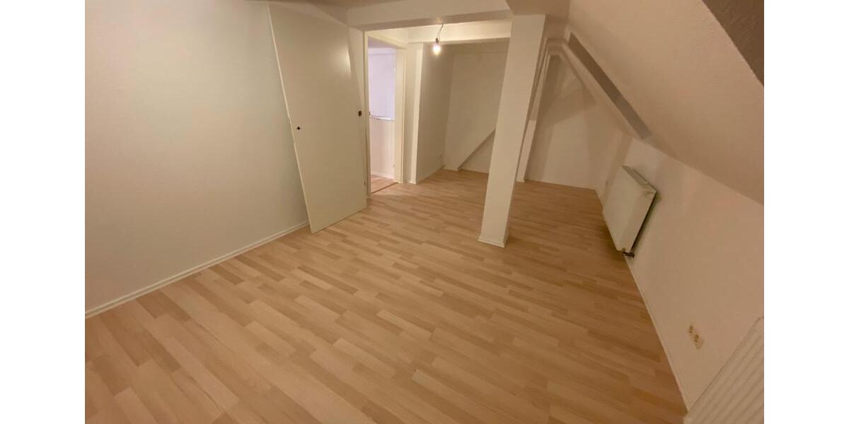 Reihenhaus Gronau (Leine) - 5 Zimmer, 160 m&sup2;, 1.100&euro; | Angebot:25049158