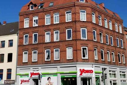 Modernisierte 3 Zi. Altbau-Wohnung mit Dielenboden in zentraler Lage. zimmer
