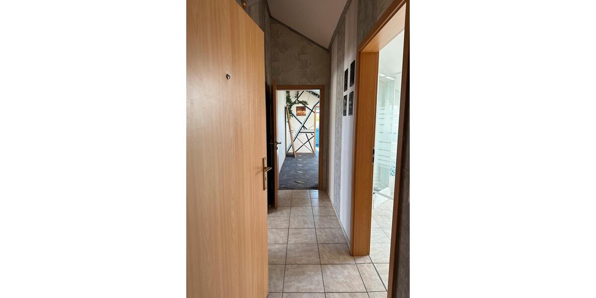 Dachgeschoßwohnung Twistringen - 4 Zimmer, 105 m&sup2;, 1.250&euro; | Angebot:26412723