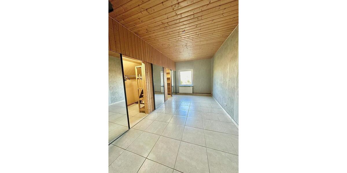 Etagenwohnung Aurich Georgsfeld und Tannenhausen - 4 Zimmer, 130 m&sup2;, 880&euro; | Angebot:24542797