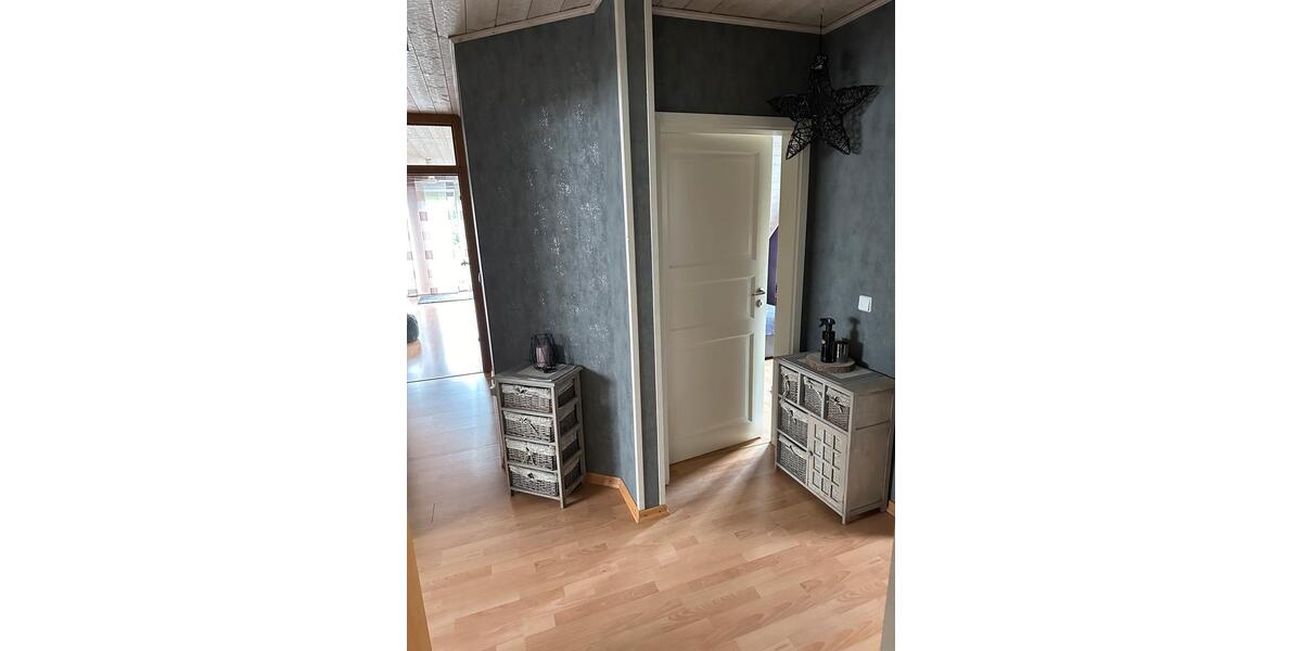 Dachgeschoßwohnung Gerolstein - 3 Zimmer, 85 m&sup2;, 1.100&euro; | Angebot:26683124
