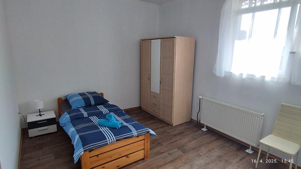 Wohnen auf Zeit Sonnefeld - 2 Zimmer, 130 m&sup2;, 25&euro; | Angebot:23907767