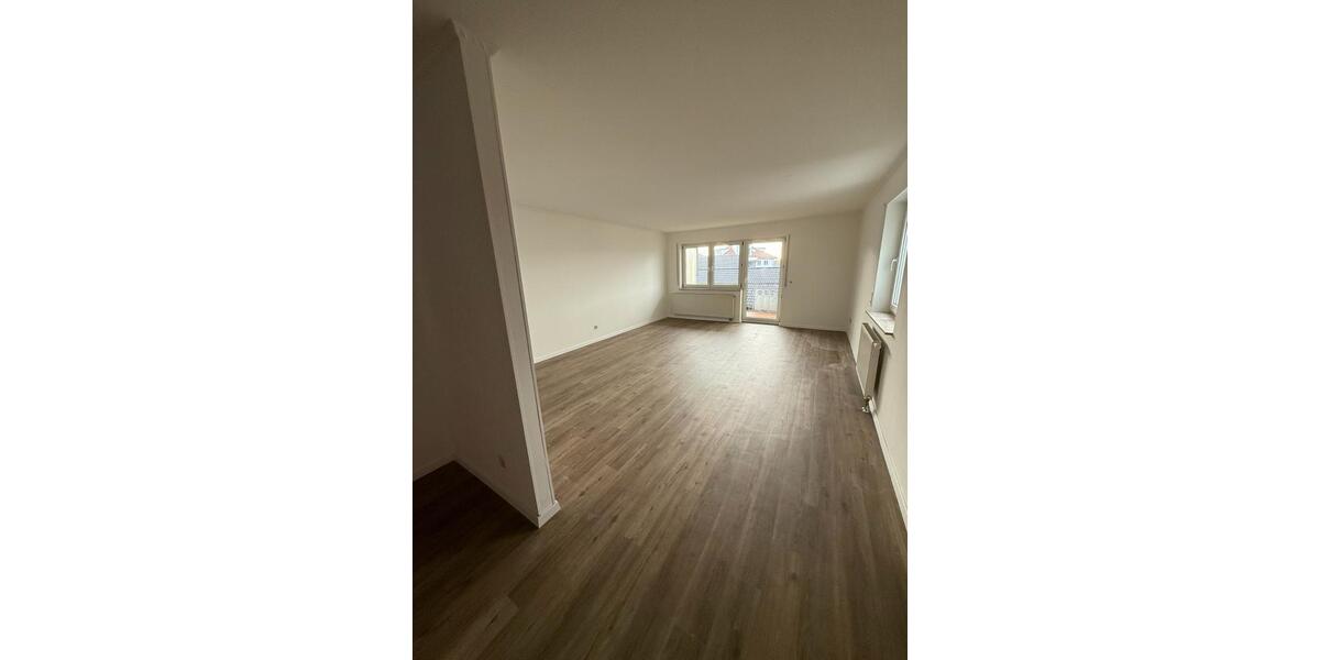 Etagenwohnung Eislingen (Fils) - 3.5 Zimmer, 81 m&sup2;, 1.050&euro; | Angebot:25100863