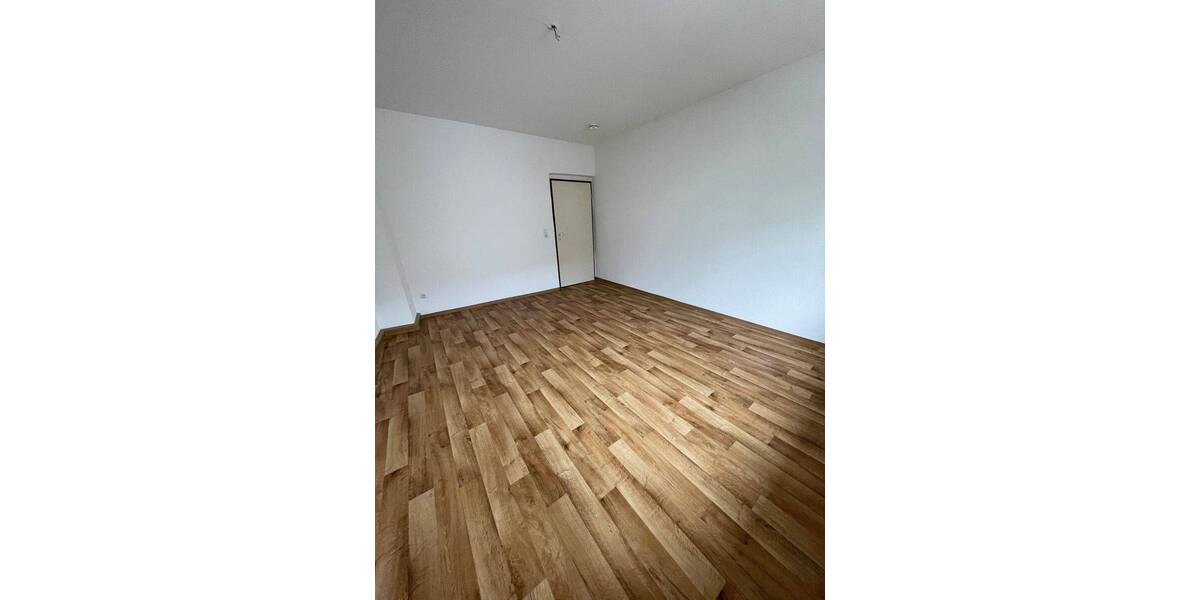 Zimmer Nürnberg Gibitzenhof - 3 Zimmer, 75 m&sup2;, 601&euro; | Angebot:26293216