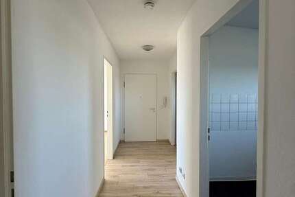 Wohnung Kabelsketal - 3 Zimmer, 75 m&sup2;, 500&euro; | Angebot:26749949