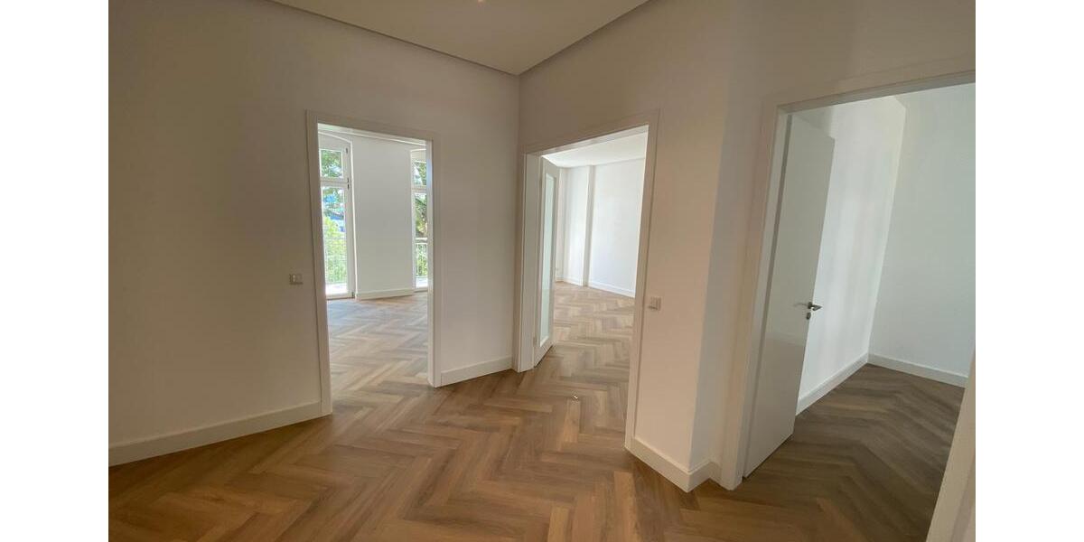 *Helle, moderne 5 Zimmer Maisonette im 3.OGDG- Zentrum von Plauen -Lift und mit großem Balkon, EBK* 5 zimmer