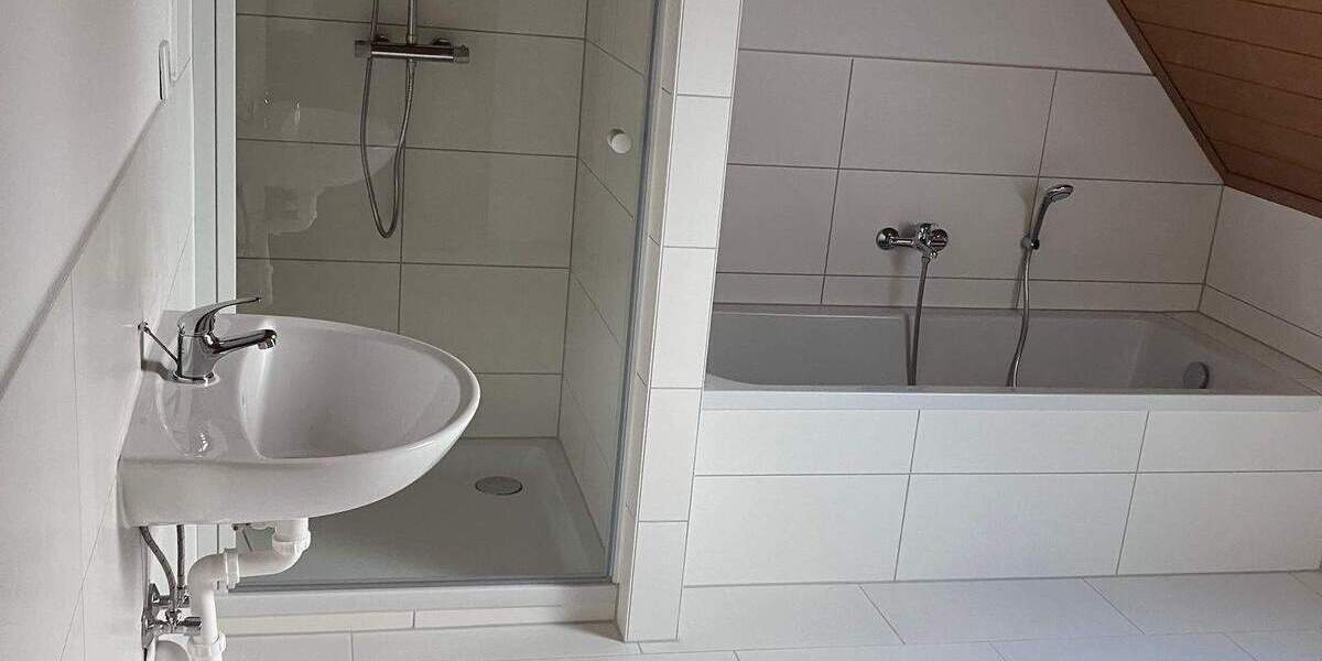 Etagenwohnung Erlangen Hüttendorf - 3 Zimmer, 85 m&sup2;, 850&euro; | Angebot:24632664