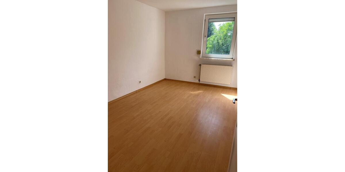 Etagenwohnung Tirschenreuth - 2 Zimmer, 53 m&sup2;, 330&euro; | Angebot:26637307