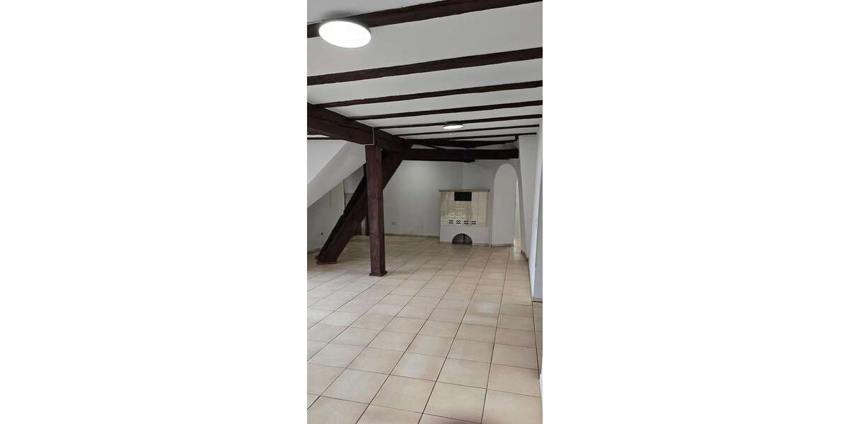 Etagenwohnung Uffenheim - 5 Zimmer, 165 m&sup2;, 1.815&euro; | Angebot:25819621