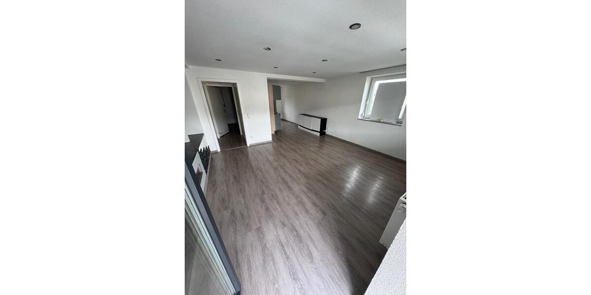 Etagenwohnung Villingen-Schwenningen Schwenningen - 3 Zimmer, 74 m&sup2;, 900&euro; | Angebot:26039747