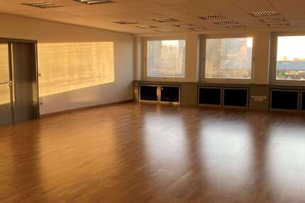 Büro in Vechelde 950 € 120 m² zimmer