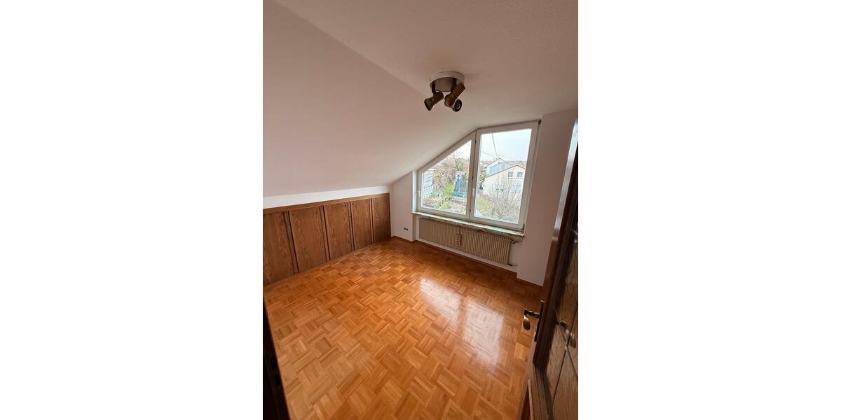 Dachgeschoßwohnung Haiterbach - 4 Zimmer, 73 m&sup2;, 750&euro; | Angebot:26447046