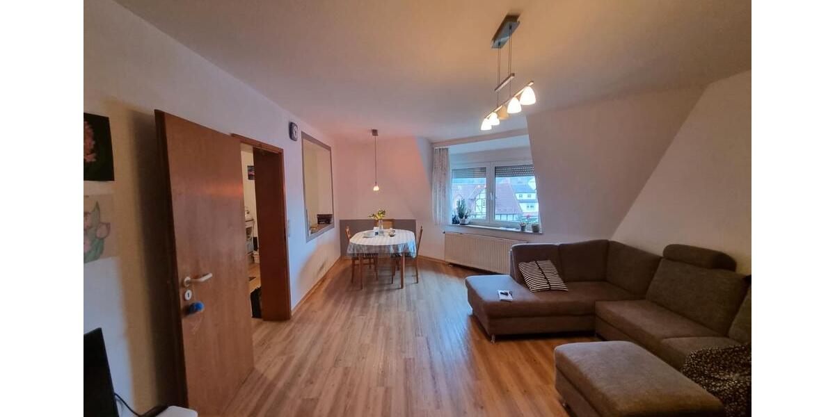 Dachgeschoßwohnung Neukirchen - 5 Zimmer, 100 m&sup2;, 600&euro; | Angebot:26167041