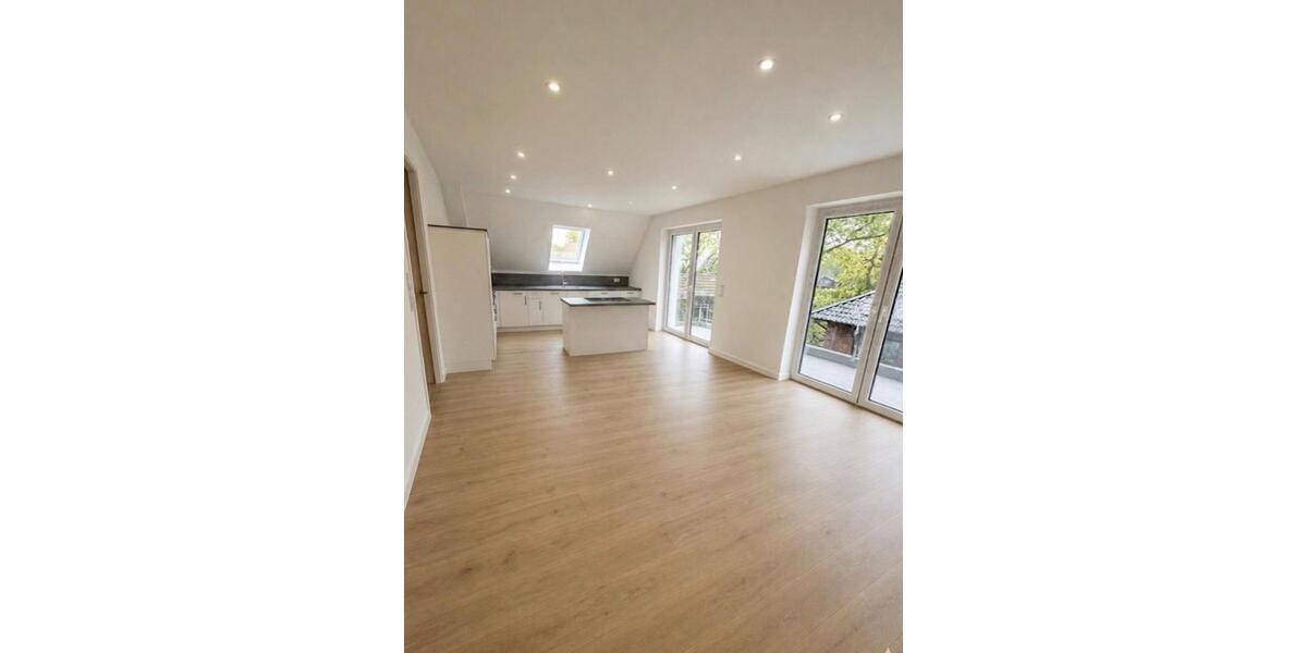 Dachgeschoßwohnung Edewecht - 4 Zimmer, 102 m&sup2;, 1.200&euro; | Angebot:26626057
