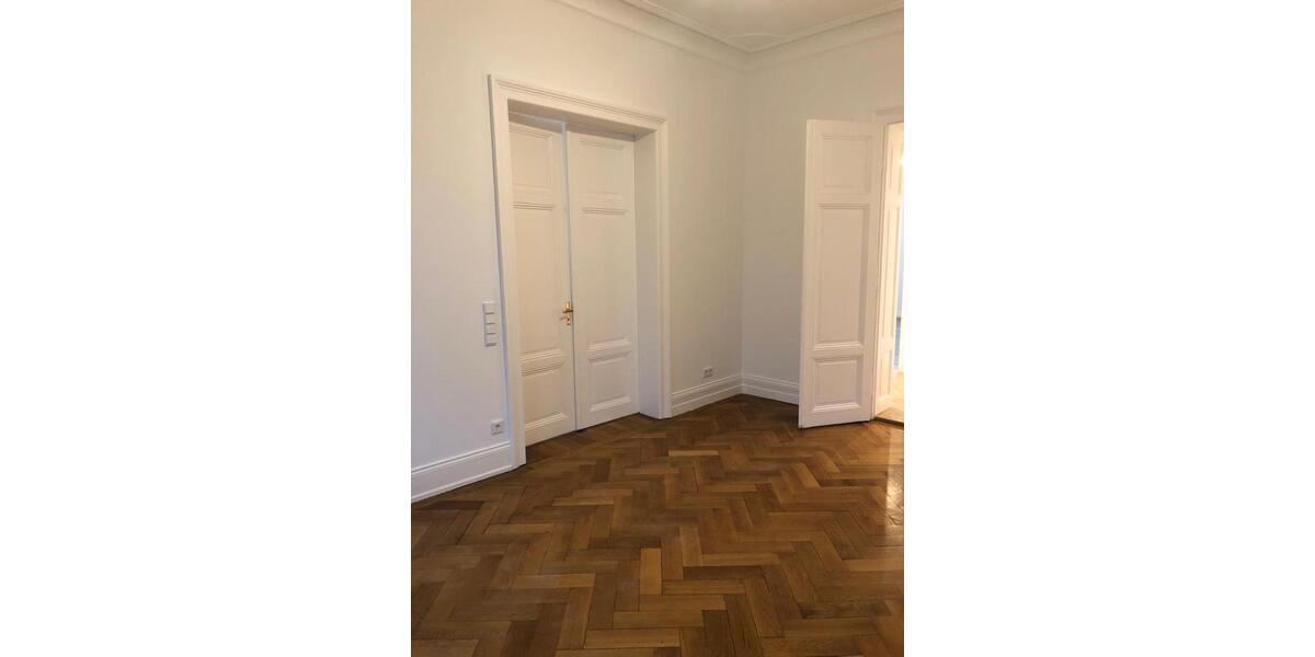 Etagenwohnung Wiesbaden Klarenthal - 5 Zimmer, 125 m&sup2;, 2.200&euro; | Angebot:26404973