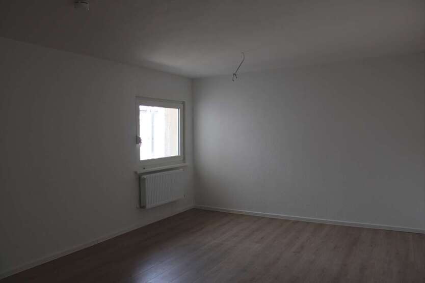 ruhige 4 Zimmer-Wohnung im Hinterhaus ***frisch renoviert*** mit Balkon 4 zimmer