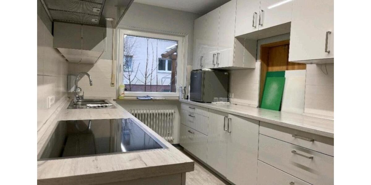 Etagenwohnung Kastellaun - 3 Zimmer, 90 m&sup2;, 750&euro; | Angebot:26039216